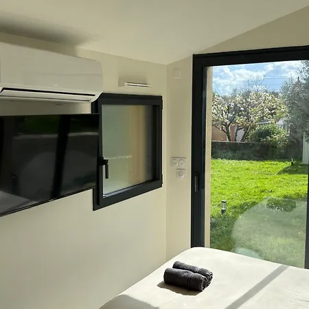 شقة Neuf Avec Jardin Climatisation Smart Tv, *