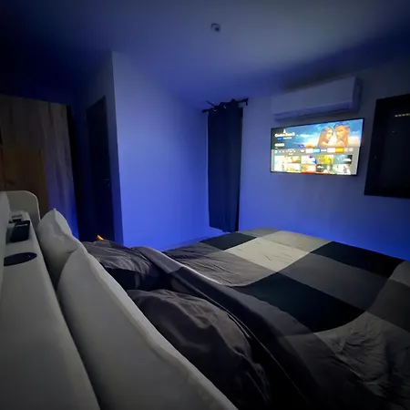 Διαμέρισμα Neuf Avec Jardin Climatisation Smart Tv, Ναντ