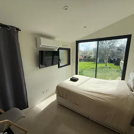 Neuf Avec Jardin Climatisation Smart Tv,