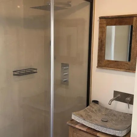 Neuf Avec Jardin Climatisation Smart Tv, Apartment *